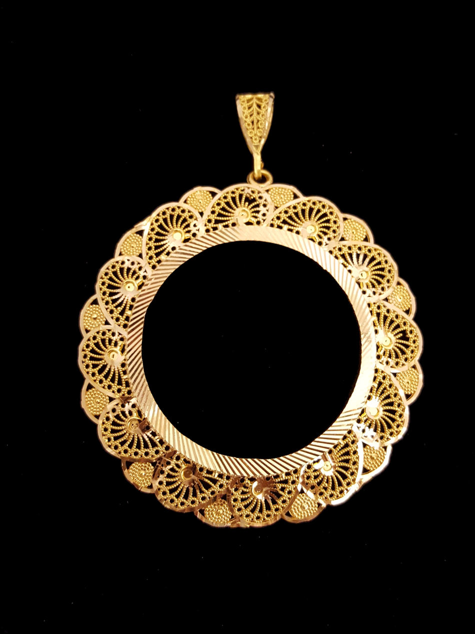 21k gold coin frame (1747) Alquds Jewelry