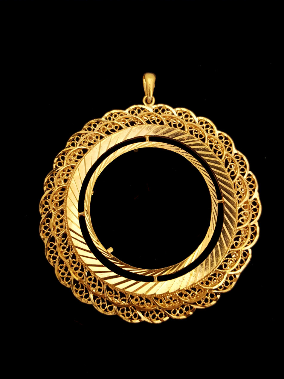 21k gold coin frame (1738) Alquds Jewelry