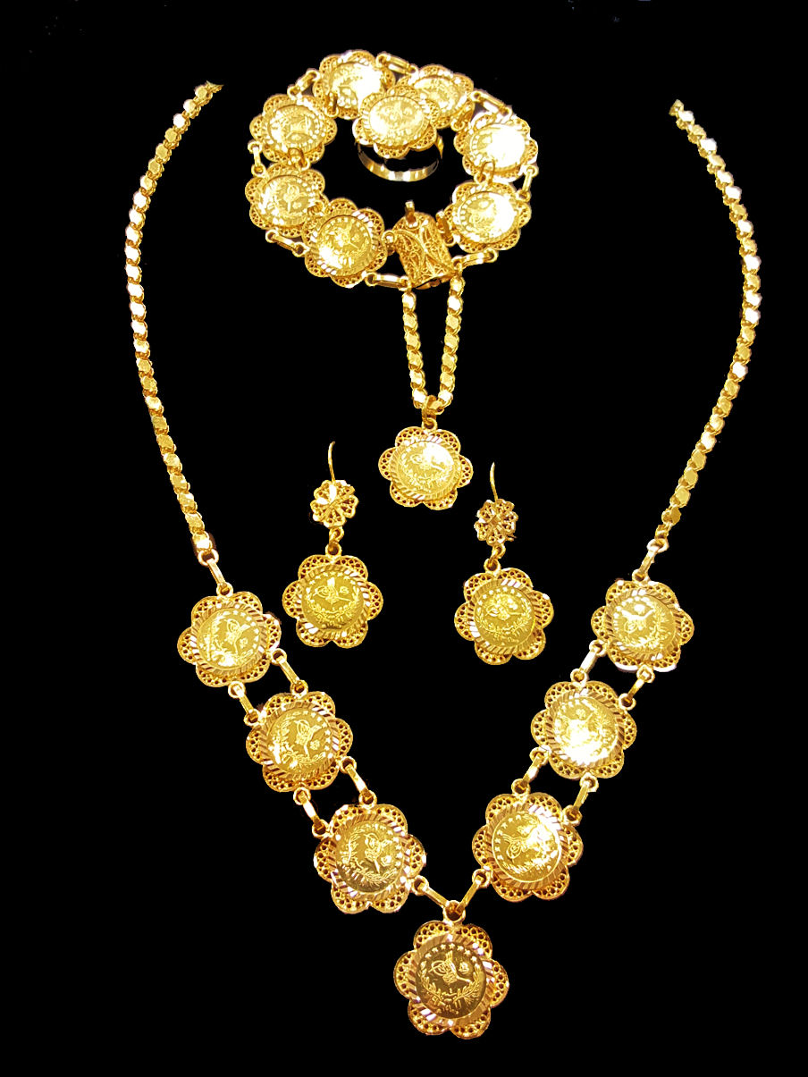 21k Saudi Gold Jewelry Set Design - Collection of Precious Jewelry Design